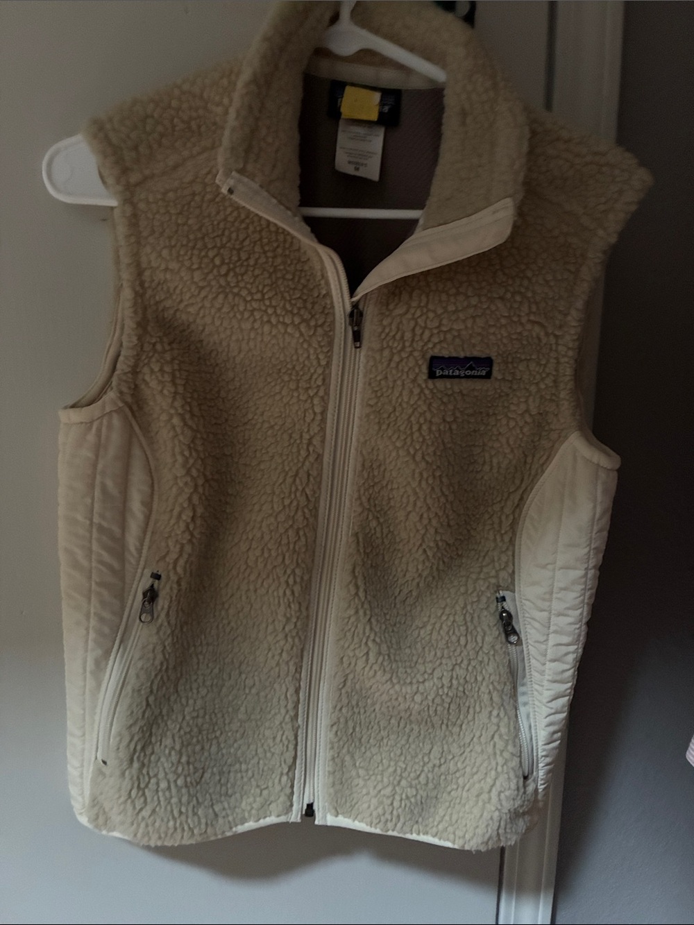Patagonia Cream Sherpa Fleece Vest with Quilted Side Panels